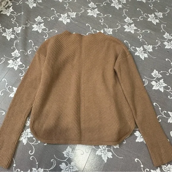 Aritzia Babaton Chalmers Wool Linen Mock
Neck Sweater Brown Sz Small - Picture 3 of 8